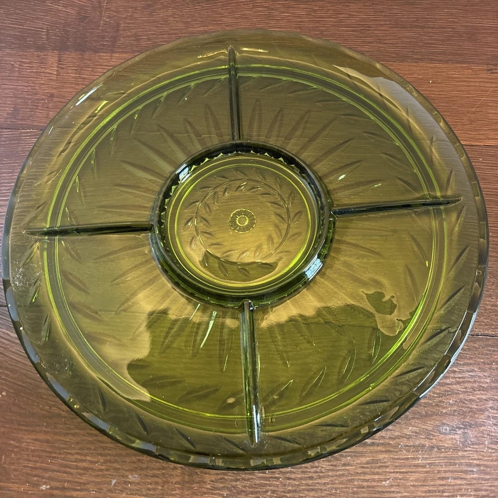 Vintage Indiana Vintage Avocado Green Glass Divided Relish Serving Platter Round - Picture 2 of 9